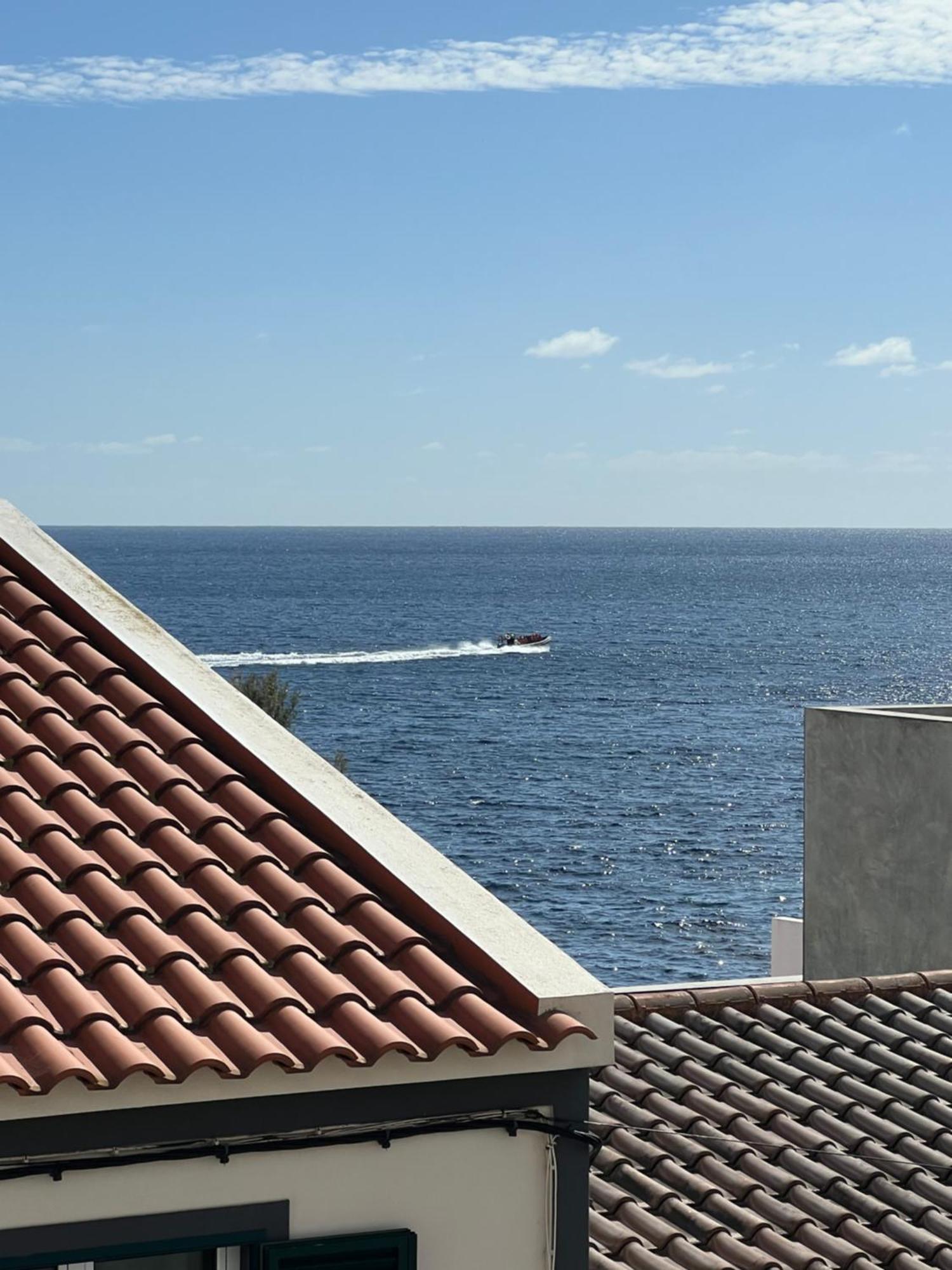 Casa A 2 Minutos A Pe De Piscina Natural Ponta Delgada Kültér fotó